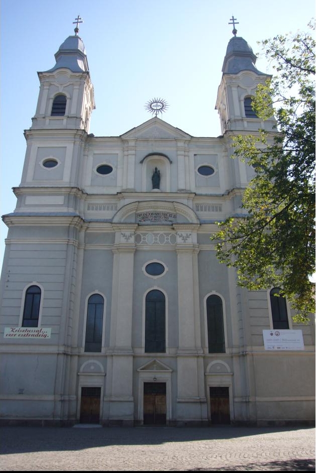 Catedrala Franciscană Şumuleu