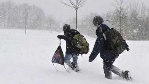 Zăpada închide şcolile