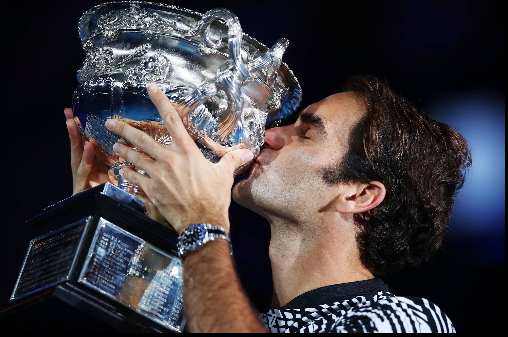 Roger Federer câştigă trofeul cu numărul 18 la Australian Open