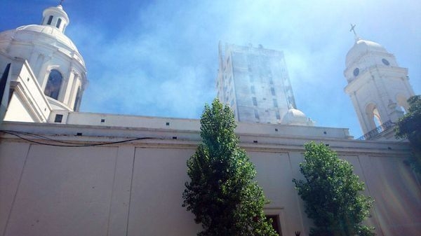 Un incendiu a distrus parțial o catedrală din perioada colonială spaniolă