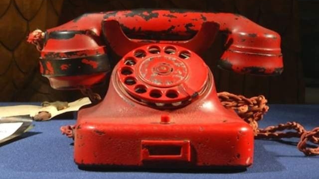 Un telefon care i-a aparținut lui Hitler vândut în SUA cu 243.000 de dolari