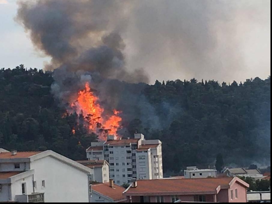 Incendiu în Muntenegru