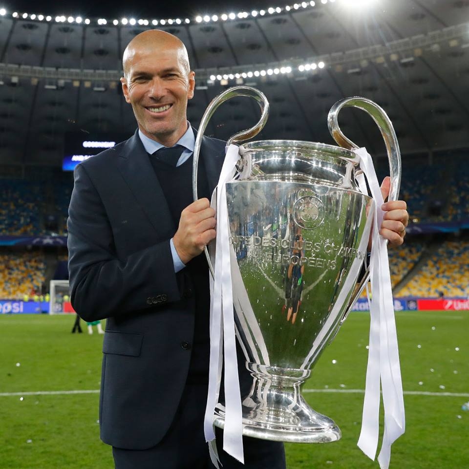 Zinedine Zidane al treila trofeu consecutiv cu Real Madrid