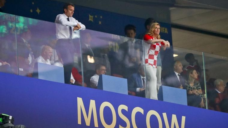 Emmanuel Macron și  Kolinda Grabar-Kitarovic la finala Cupei Mondiale