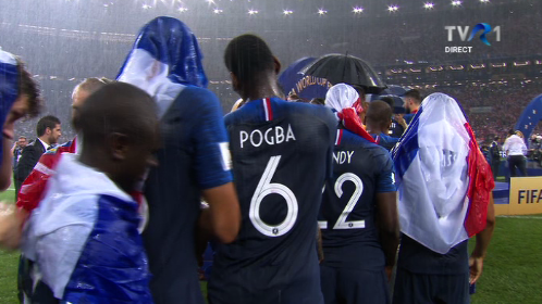 Jucătorii francezi felicitați