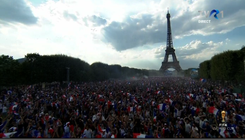 Sute de mii de francezi la Paris