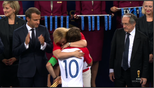 Luka Modric felicitat de președinta Croației