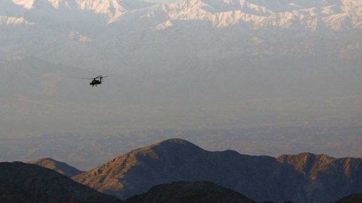 Elicopter în Nepal