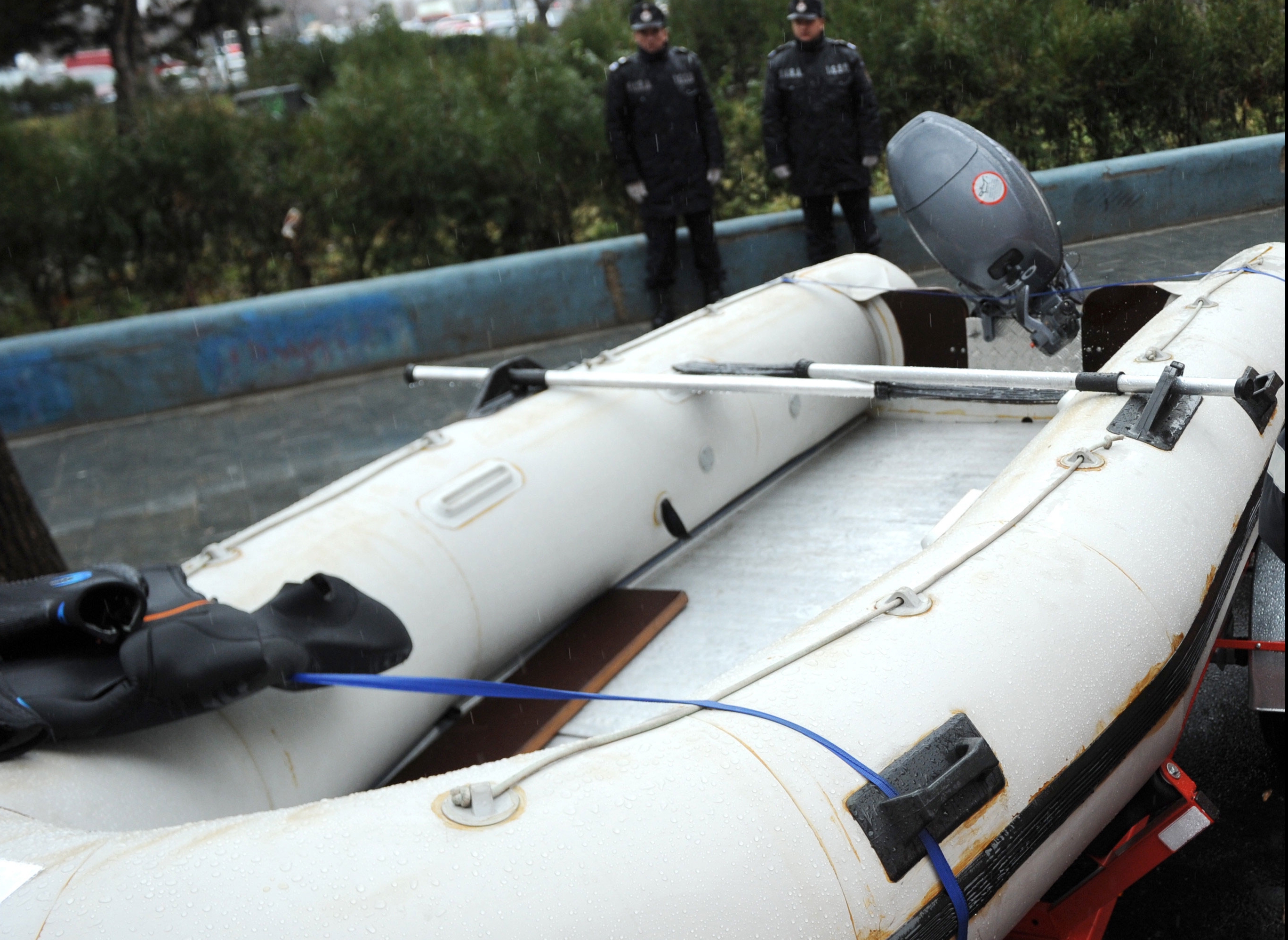 Barca ambarcatiune cautata de politie