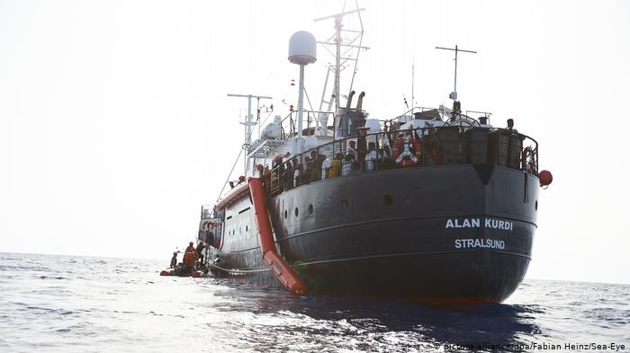 Nava umanitară Alan Kurdi
