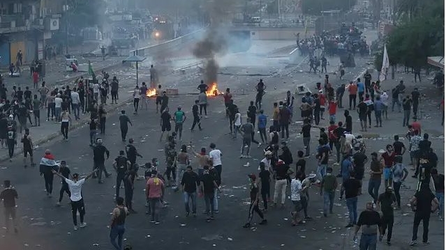 Proteste violente la Bagdad