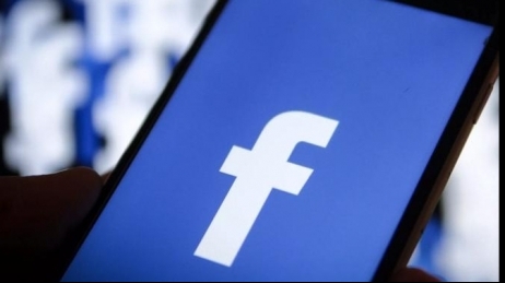 Facebook dat în judecată pentru discriminarea femeilor și a persoanelor în vârstă