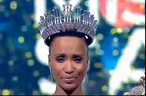 Zozibini Tunzi Miss Univers 2019