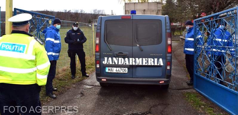 Persoane în carantină - jandarmerie poliție