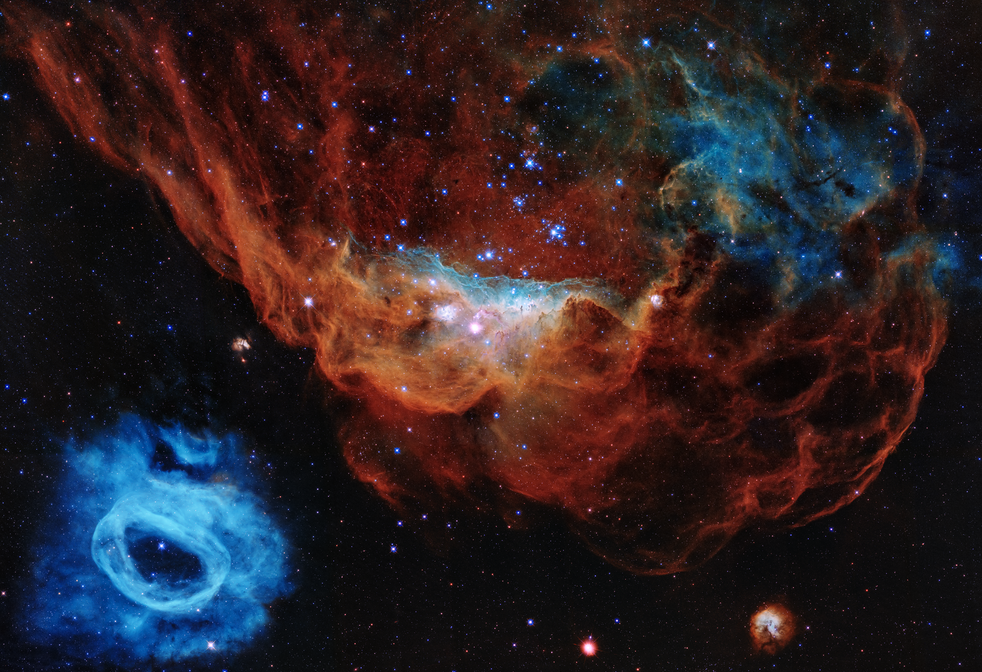 Nașterea unei stele surprinsă de Hubble