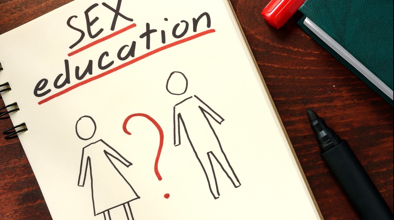 Educaţia sexuală se face prea puţin în şcoală