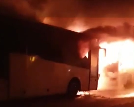 Autobuze incendiate la Târgoviște