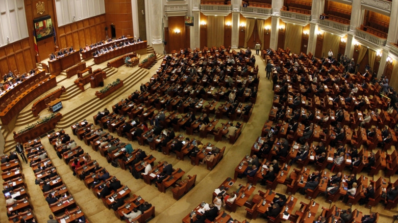 Parlamentul a respins solicitarea PNL de retrimitere la comisii a rectificării bugetare