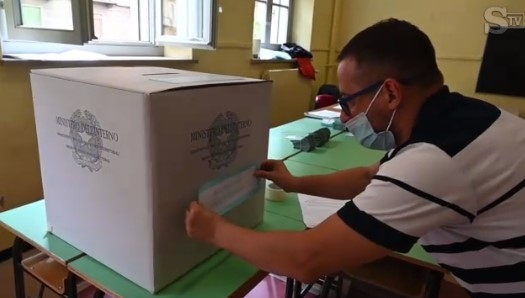 Referendum și alegeri regionale în Italia
