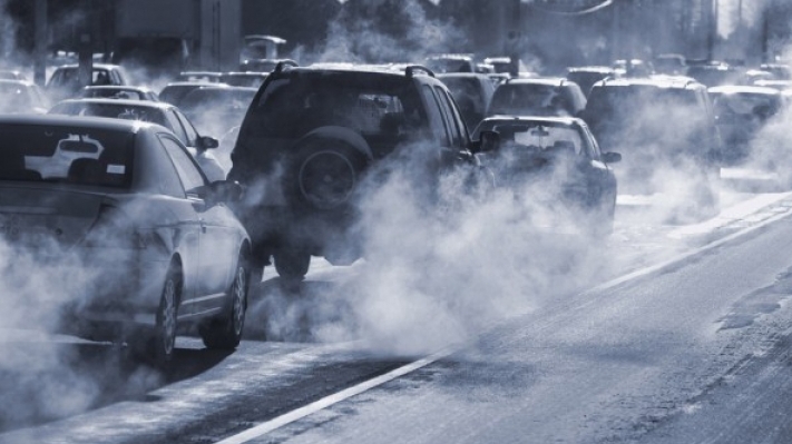 Mașini poluare