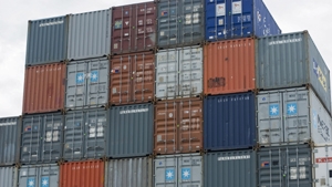 Criză de containere maritime