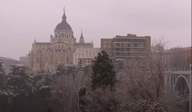 Va ninge abundent în zona Madridului