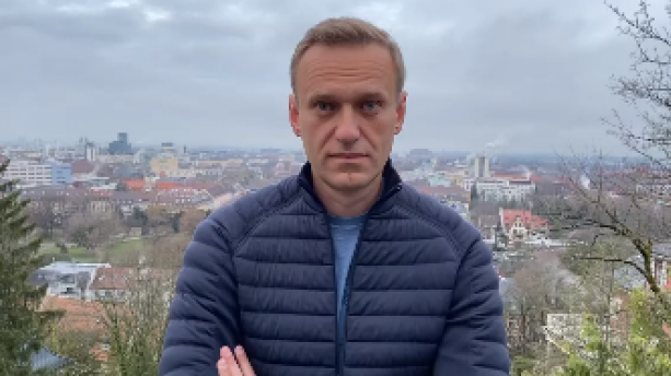 Aleksei Navalnîi riscă trei ani și jumătate de închisoare la revenirea sa în Rusia