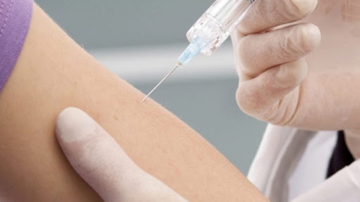 Polonia vaccinare cu scandal