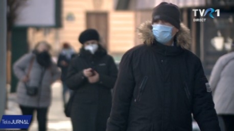 Pandemie. Oameni cu mască