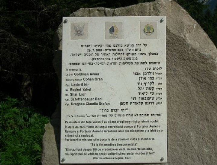 Monument româno-israelian în Bucegi în memoria militarilor morți în timpul unui exercițiu