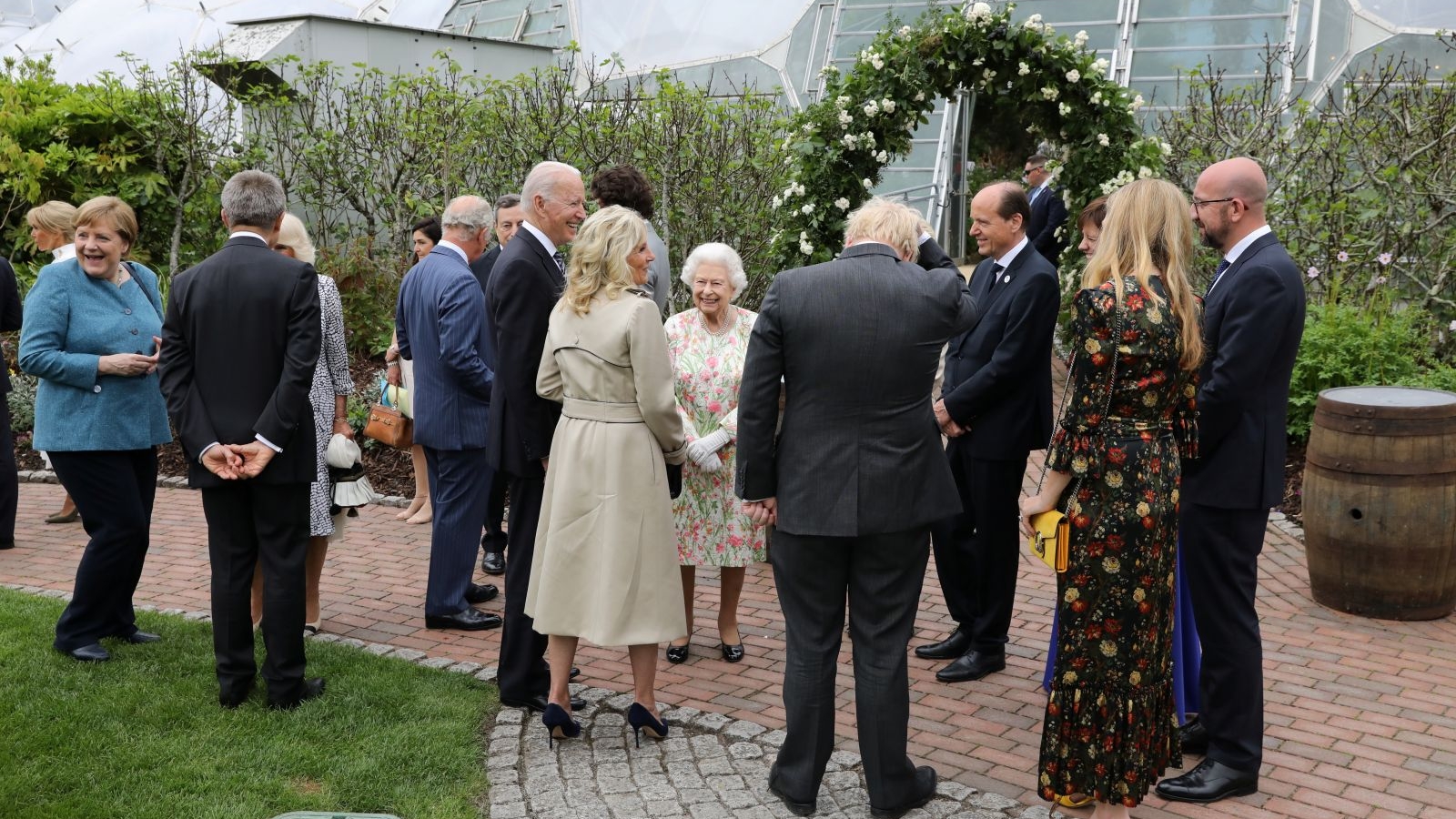 Regina Elisabeta a II-a la summitul G7