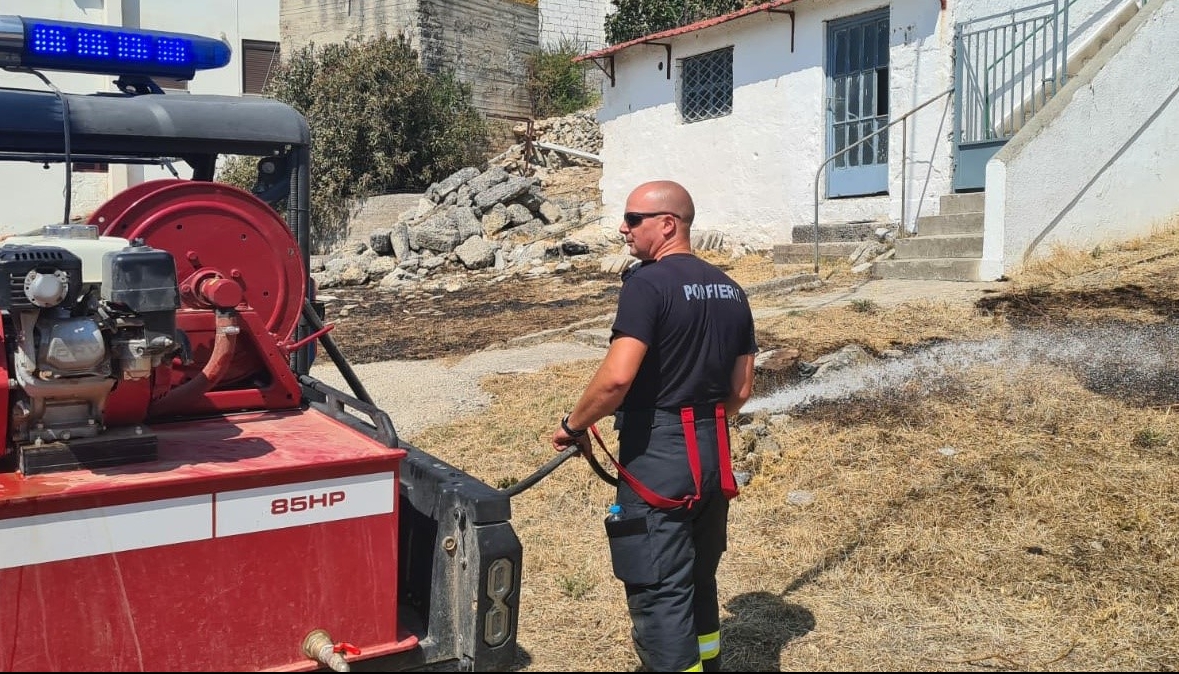 Pompierii români în acțiune în Grecia