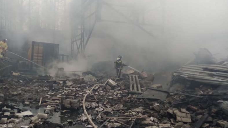 Explozie la o fabrica de praf de pusca din Rusia