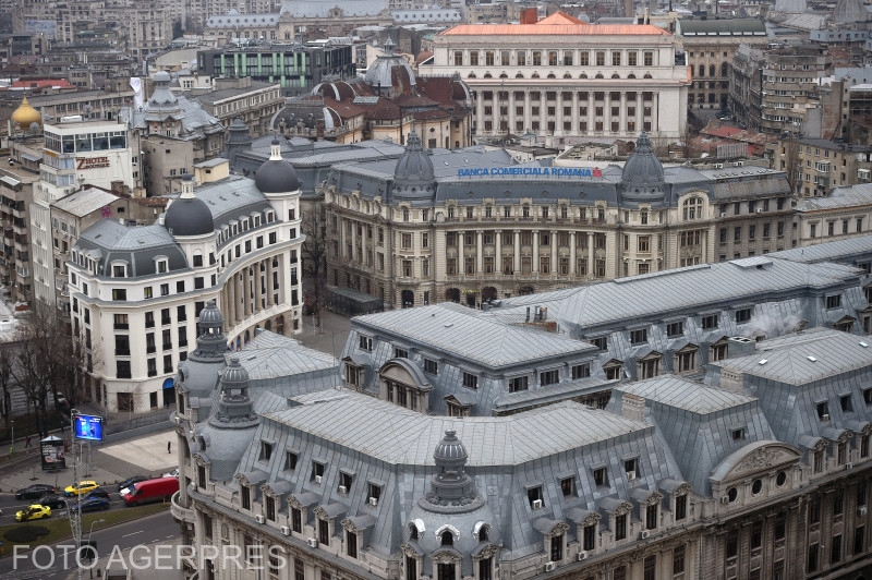 Panoramă București - viața cotidiană