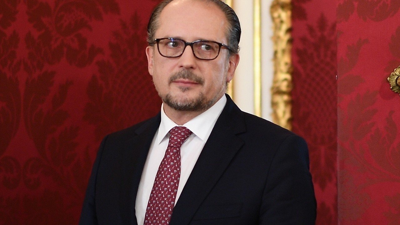 Şeful diplomaţiei austriece Alexander Schallenberg