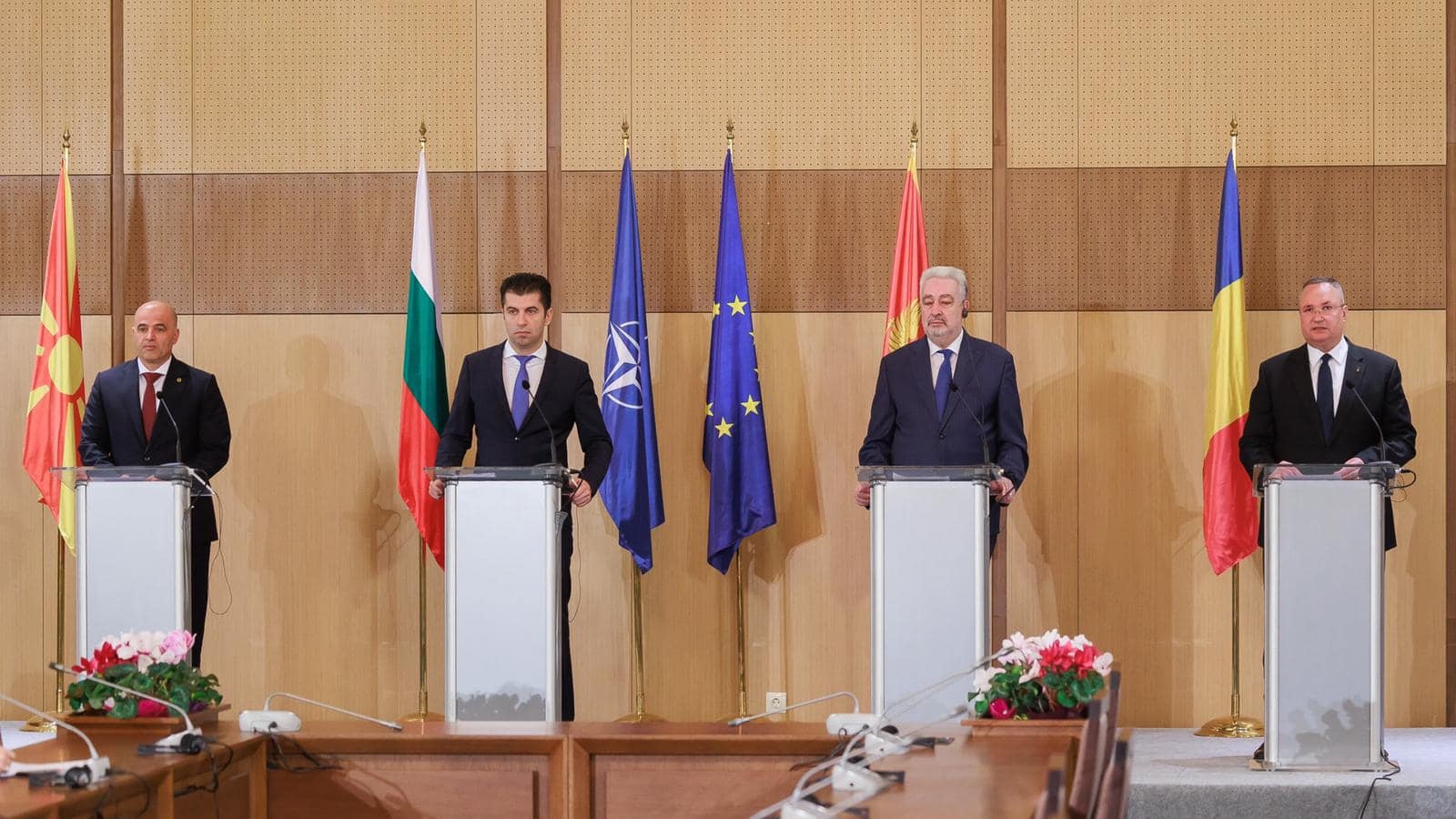Şefii de Guvern ai statelor NATO din Europa de sud-est s-au reunit luni în capitala Bulgariei Sofia