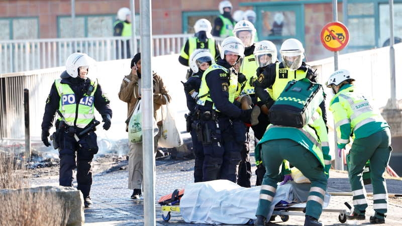Proteste violente in Suedia