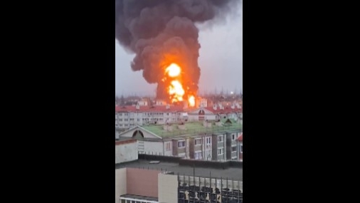 Incendiu la un depozit de petrol din Belgorod Rusia