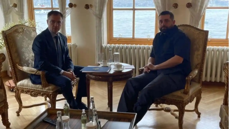 Vladimir Medinski și David Arakhamia negocieri de pace la Istanbul
