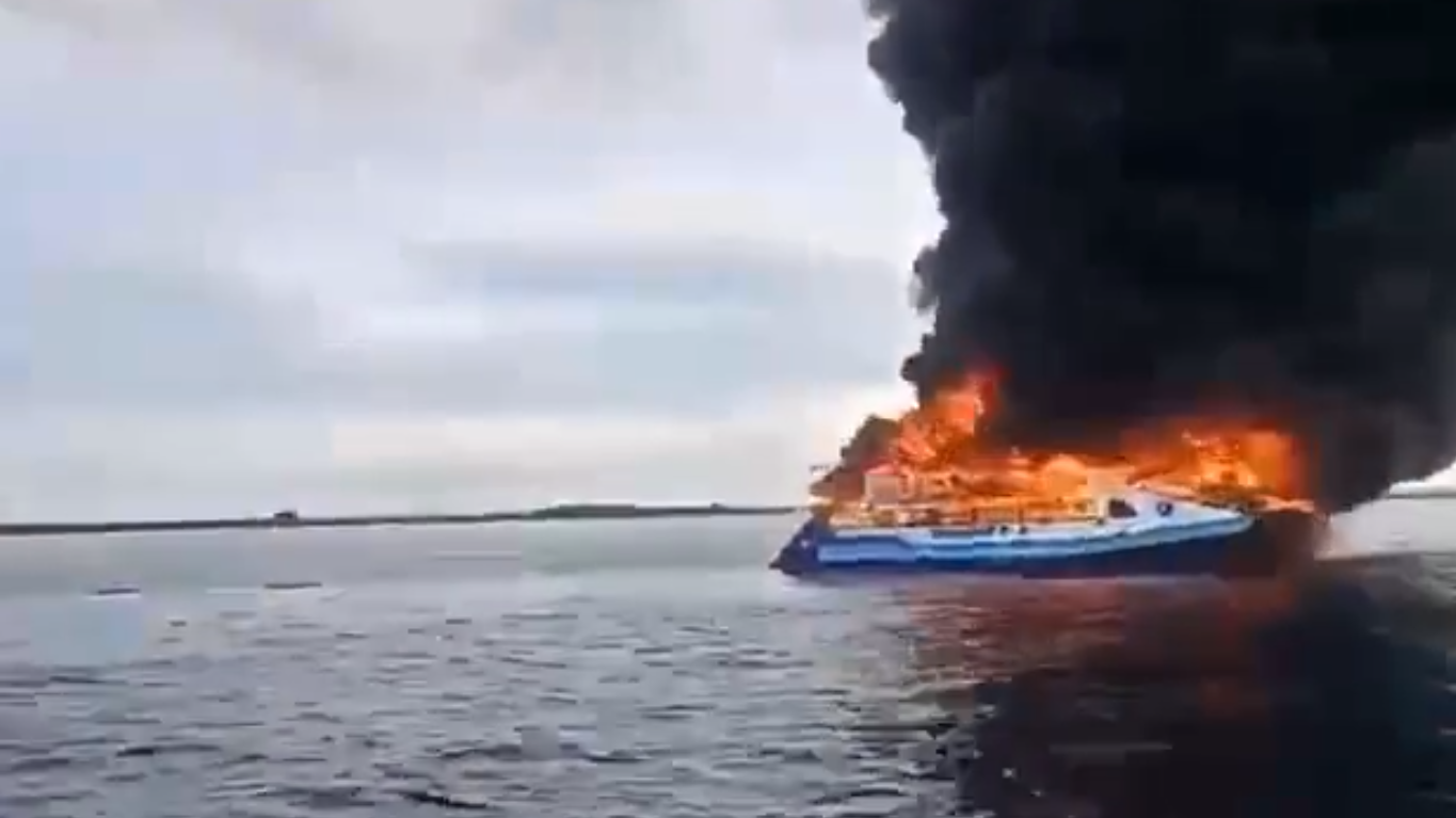 Incendiu pe feribot