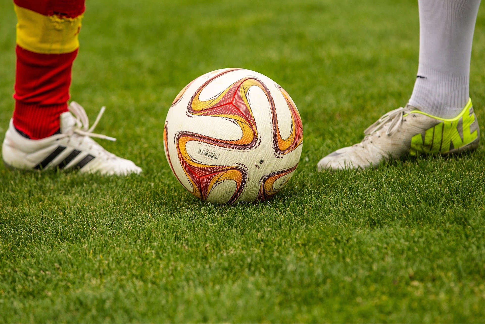 Decizie DEFINITIVĂ: Regula cu cinci schimbări de echipă la fotbal a devenit oficială