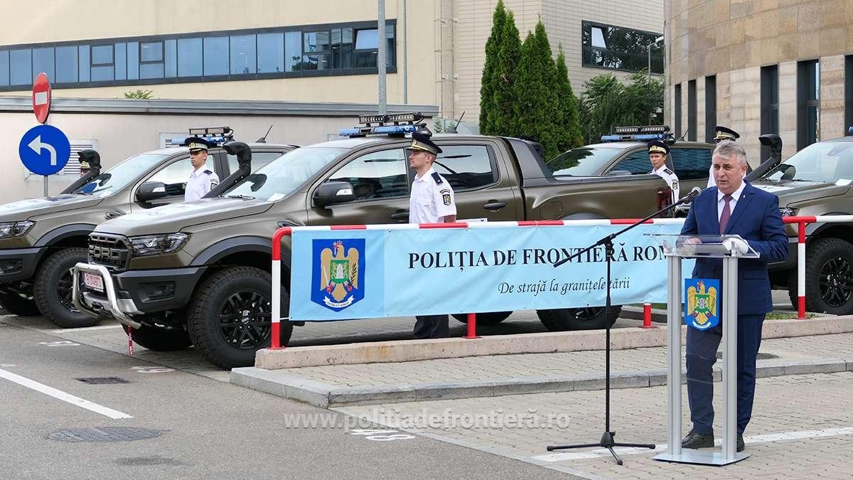 Poliția de Frontieră autospeciale de patrulare 4x4
