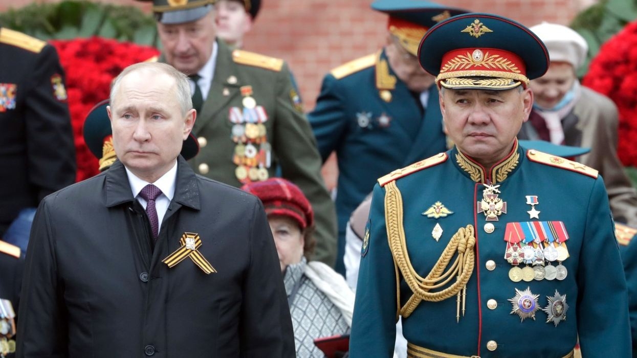 vladimir Putin și Serghei Shoigu