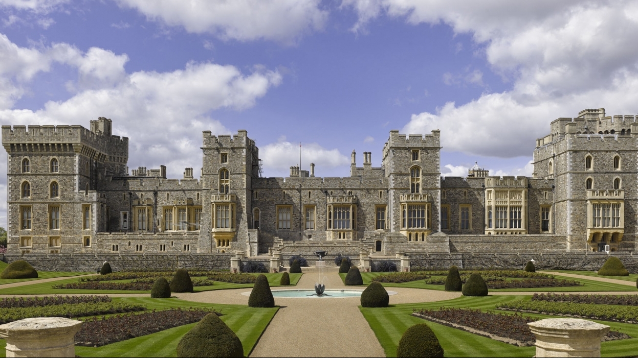 Locul de odihnă al regretatei suverane o capelă mică din istoricul Castel Windsor
