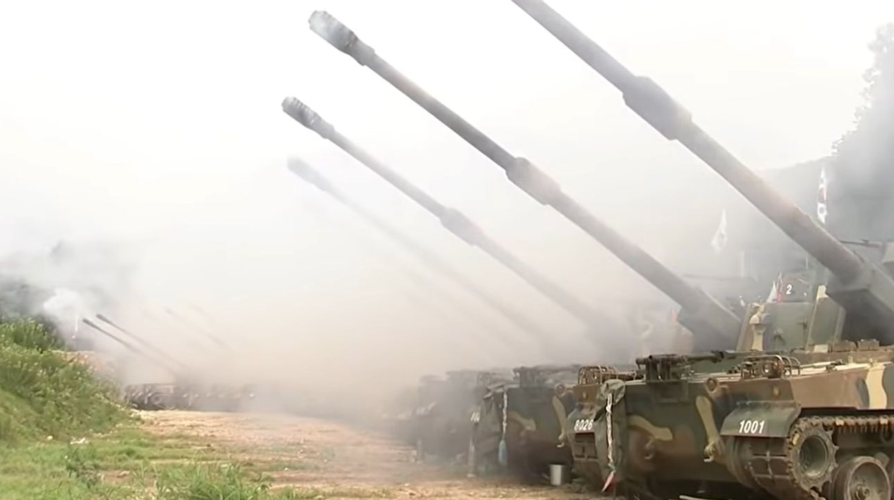 Artilerie Coreea de Sud / captura Youtube