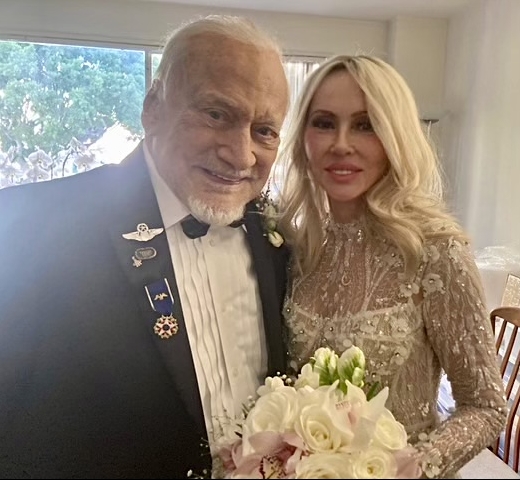 Buzz Aldrin s-a căsătorit cu o româncă