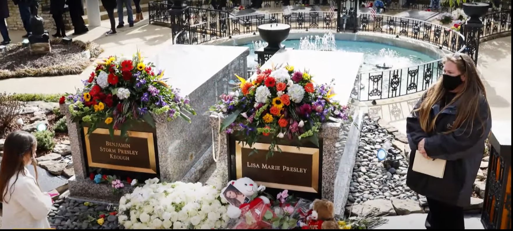 Lisa Marie Presley a fost înmormântată la Graceland