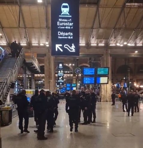 Atac cu armă albă în Gare du Nord din Paris