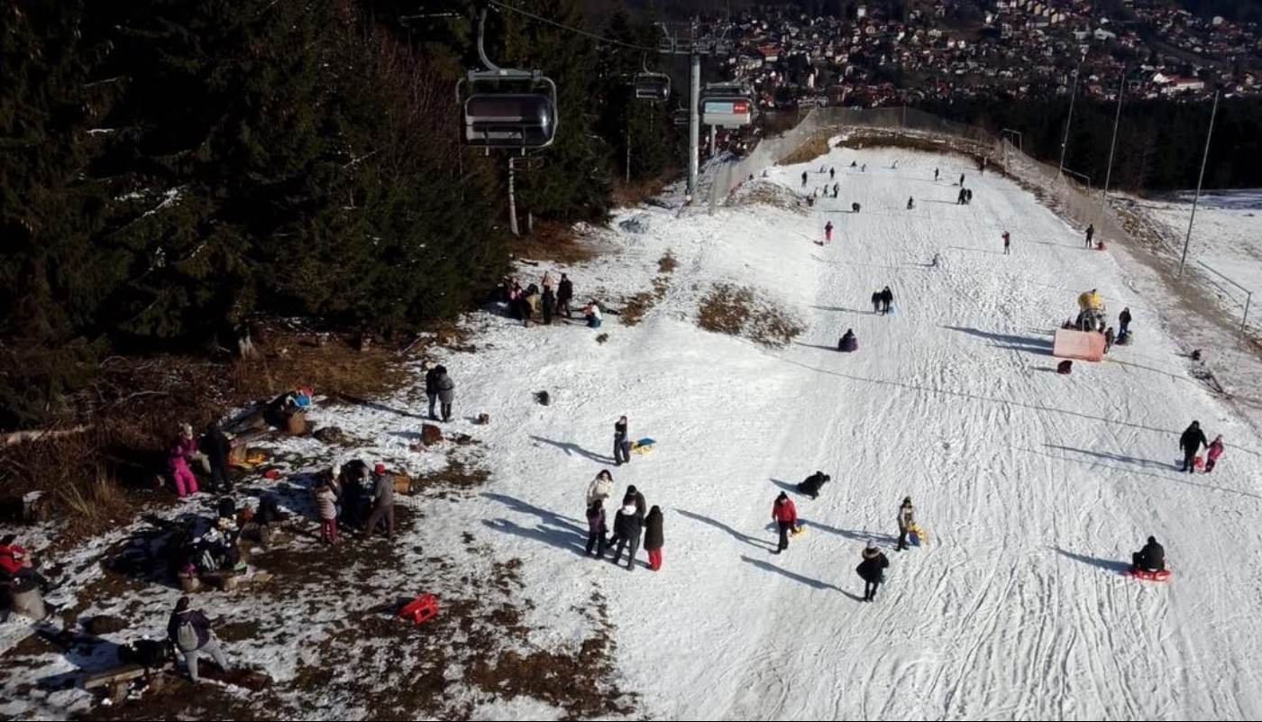 Sezonul de schi deschis la Buşteni / Facebook