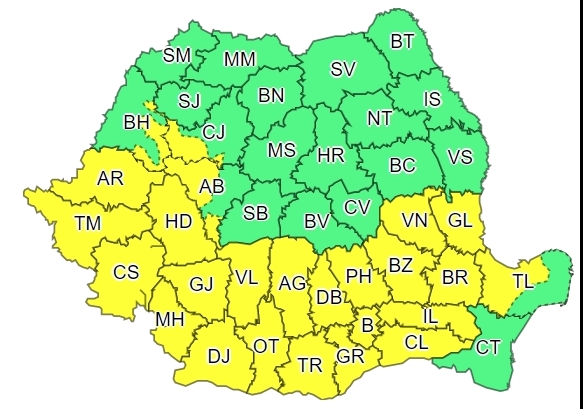 Cod galben de furtună şi averse în 24 de judeţe şi Bucureşti până la ora 23.00